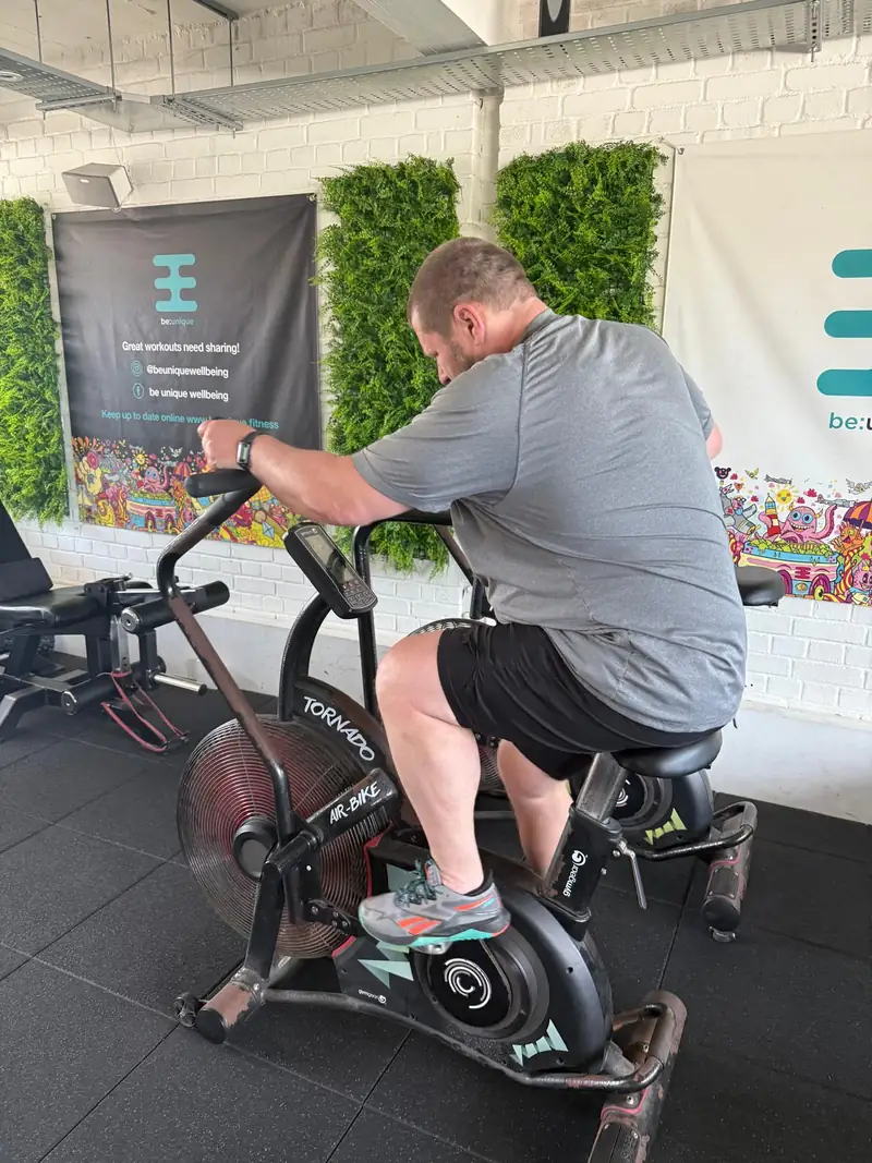 A member on the air bike